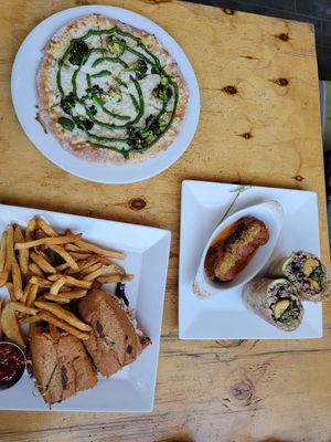 Blanco pizza is AMAZING at Sage Bistro - Cloud Kitchen in Culver City