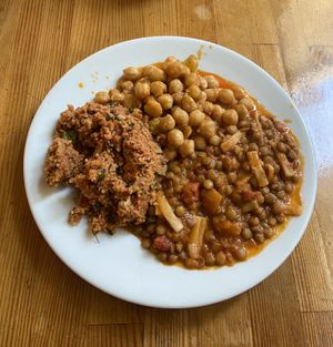 Bulgur, chickpeas and lentils 🌱 at Helvetia in Istanbul