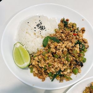  at SaluTé in Heredia