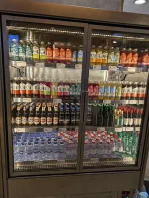 kombucha assortiment at MAD - Flax & Kale - T1 T4 in Madrid