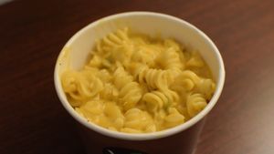 mac to go at Veggie Grill by Next Level - Downtown in Seattle