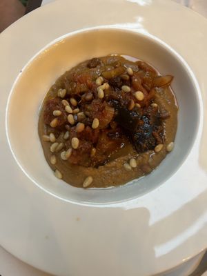 Caponata su crema di lenticchie   at Serpillo in Bevagna