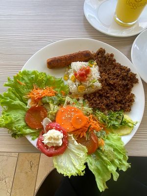 L at Veggaia in Rionegro