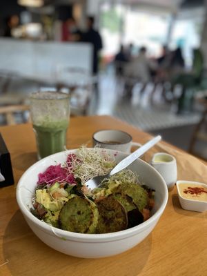 Falafel bowl  at Raw Cafe in Lima