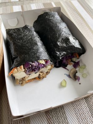 Wrap oriental  at Raw Cafe in Lima