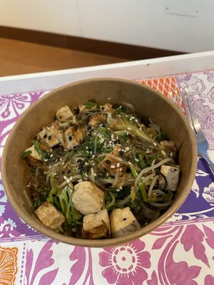 Fideos a la China  at Raw Cafe in Lima