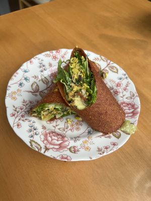 Wrap ranchero  at Raw Cafe in Lima