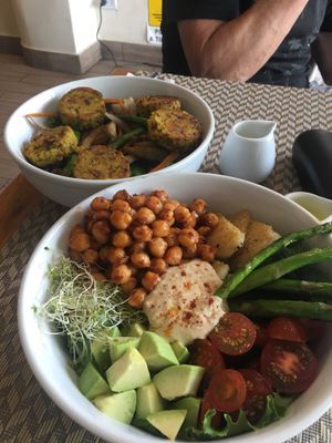Buddha Bowl  at Raw Cafe in Lima