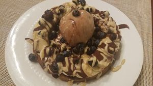 waffle and ice cream at Raw Cafe in Lima