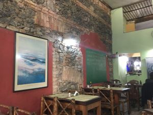 Rustic wall at Tempeh in Rio De Janeiro