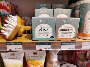 Shampoing solides vegan at NUOO in Angers