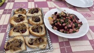 Bruschetta (feta removed) and chickpea saladd  at Healthy Living Pop-Up @ Shotgun Hostel in Vuno