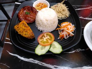 Broken rice with ribs at MOON CHAY in Central Singapore