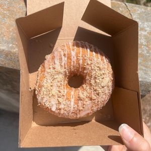 vegan cinnamon sugar crumble at The Salty Donut in Orlando