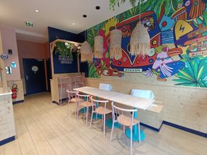 Inside at Pokawa in Blois