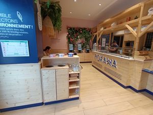 Inside at Pokawa in Blois