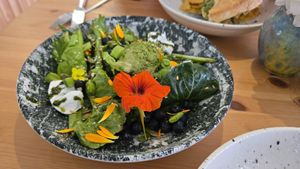 Summer salad at Púca in Dingle