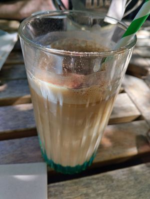 Iced oat cappuccino at Púca in Dingle