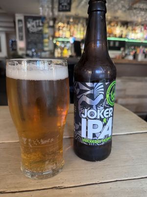 Bevvie   at The Hutch at The Hatter in Edinburgh