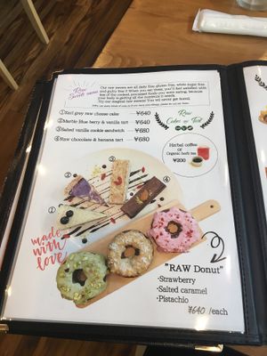 Raw vegan sweets  at Natural Food Dining LOHAS in Sapporo