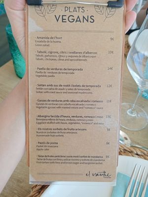 Pequeña carta vegana at El Nàutic in Vilanova I La Geltru