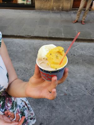 Gelato al cappuccino, mohito e frutto della passione at Festival del Gelato in Florence
