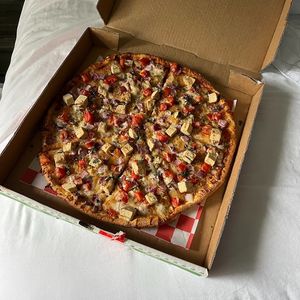 butter chicken pizza at Pizza Twist in Sanford