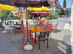 Outdoor seating at Spuds - die GRUMPRAREI in Hohenems