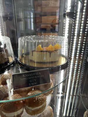 Chocolate orange cheesecake  at Kosken Leipomo - Hansa in Turku