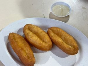  Salted Egg You Tiao 咸蛋油条  at Another Wan 再来一碗 in Central Singapore