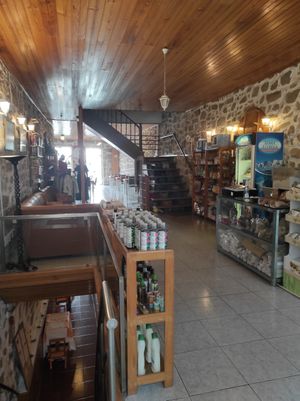 Store upstairs at O Oriente no Porto in Porto