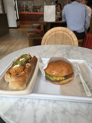 Classic Burger was my favorite, but everything was delicious 😋🔥 I Can’t wait to come back  at chloe in New York City