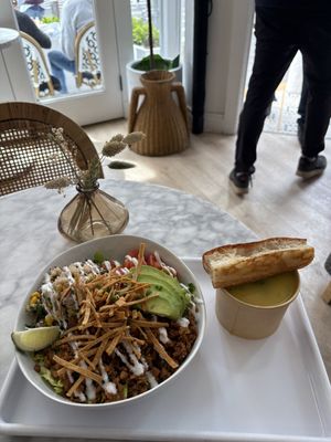 Quinoa taco salad+ white bean and kale soup  at chloe in New York City