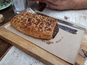 Vegan pain au chocolat/Napolitana de chocolate vegana at Biovegan Cafeteria Navarro in Valencia