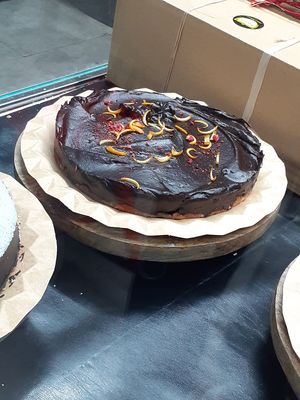 Dates and chocolate cake at Biovegan Cafeteria Navarro in Valencia