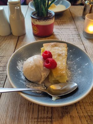 Apple pie with plant-based ice-cream. And, yes, I'd already started before remembering to take a photo. at The Raven Inn in Devizes