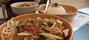 Gado gado vegan (sans oeuf) at Kopi Nona in Quimper