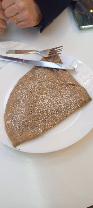 Vegan crepe with vegan nutella #Veganuary at Casa Del Gelato in Nice