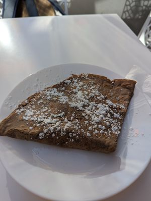 Crepe vegana con Nutella vegana e banana at Casa Del Gelato in Nice