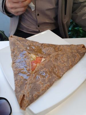 Vegan Cheese and tomato Crêpe at Casa Del Gelato in Nice