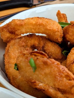 Oignons frits at La Souche in Stoneham
