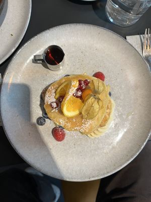   at Madam Anna Ekke Neuhausen in Munich