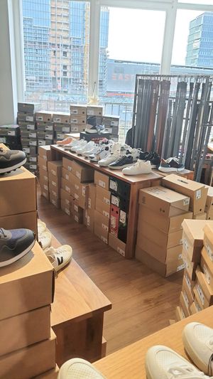 vegan shoes and belts #Veganuary at avesu in Berlin