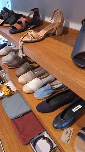 Display of (lady's) summer shoe selection at avesu in Berlin