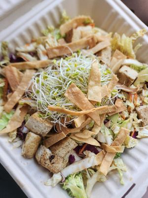 Sesame salad at Freshies Maui in Makawao