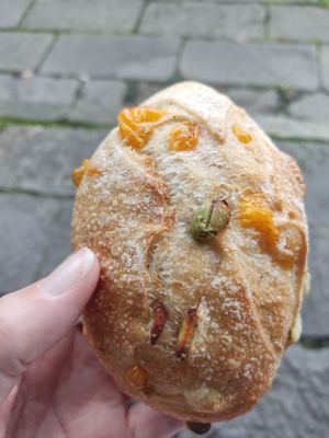 Cheese and edamame bun at Wheat Allergy Baking Studio in Taichung