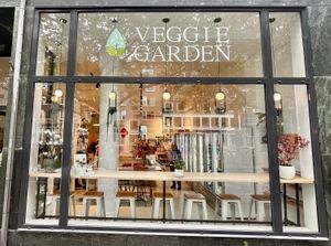 3️⃣Veggie Garden Supermarket  at Vegan Food Tour Rotterdam in Rotterdam