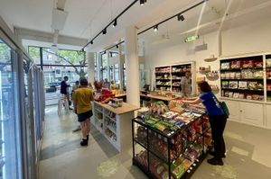 3️⃣Veggie Garden Supermarket  at Vegan Food Tour Rotterdam in Rotterdam