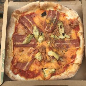 vegan bacon pizza at Express Pizza in Copenhagen