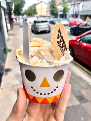 Pooh bear tub at Mauds in Holywood